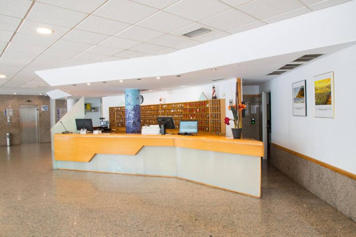 Don-Juan-Tossa-Lobby-62