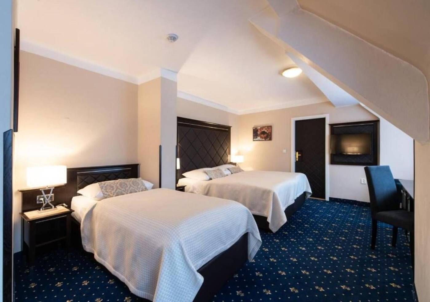 Pytloun-Old-Armoury-Hotel-Prague-Room-17