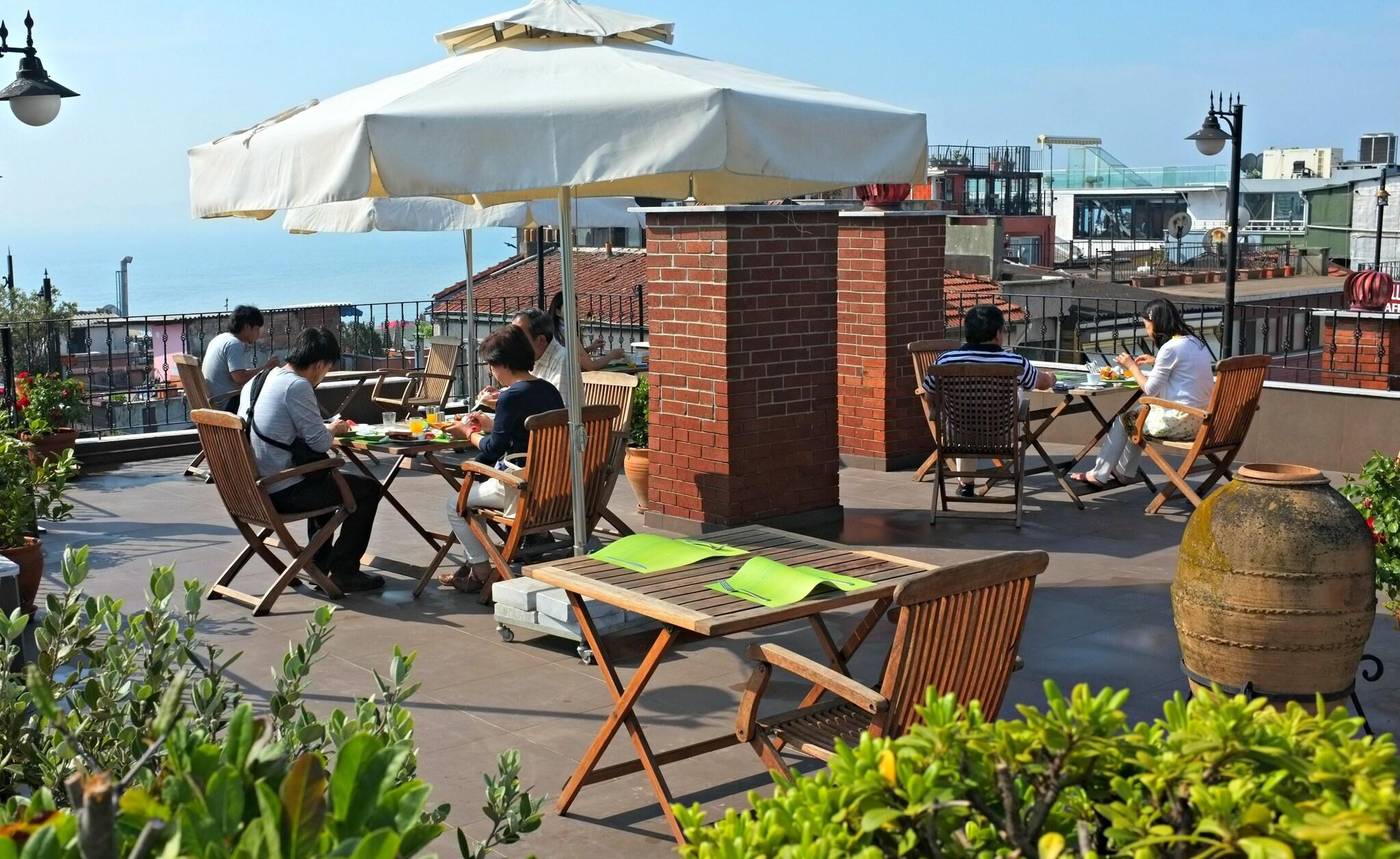 Uyan-Hotel-Restaurant-19