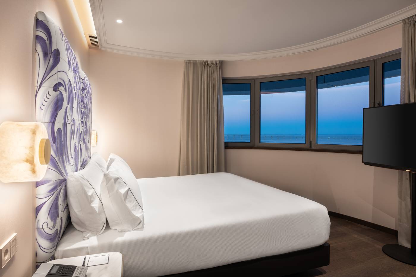 Eurostars-Universal-Lisboa-Room-40