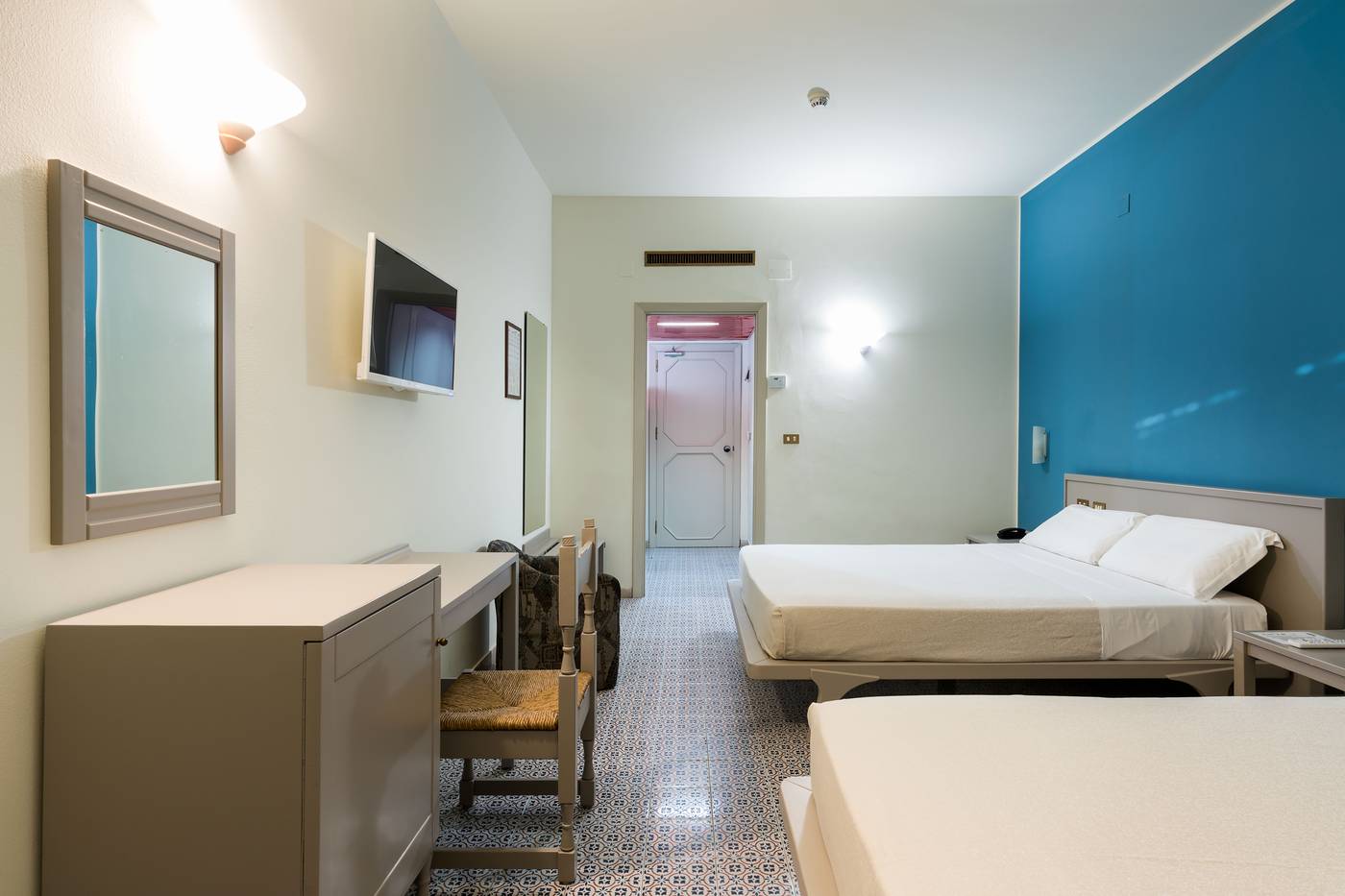 Saracen-Sands-Hotel---Congress-Centre-Room-45