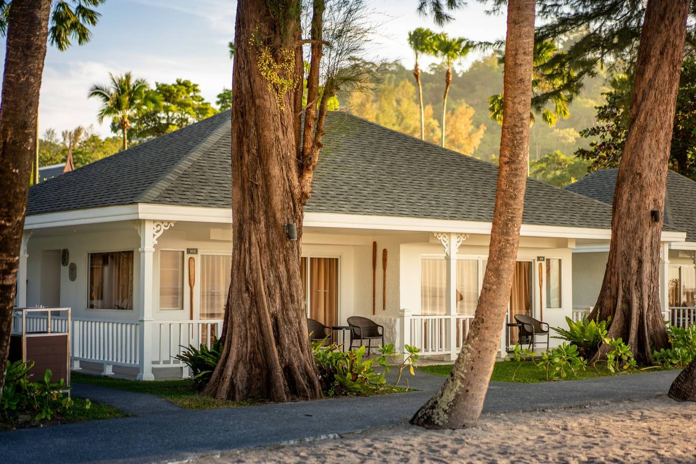 Thavorn-Beach-Village---Spa-General-view-21