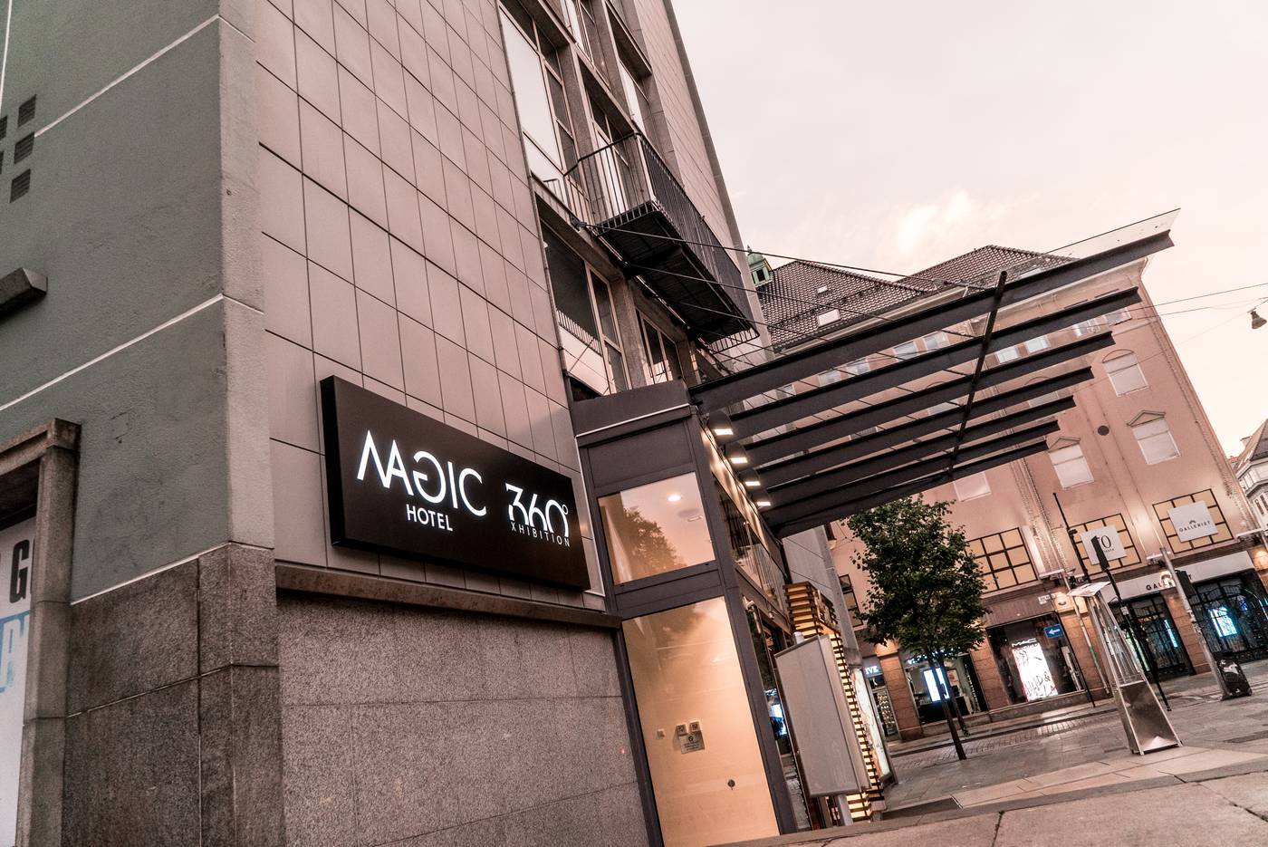 Magic Hotel Xhibition-Norway-BERGEN-Lobby-1