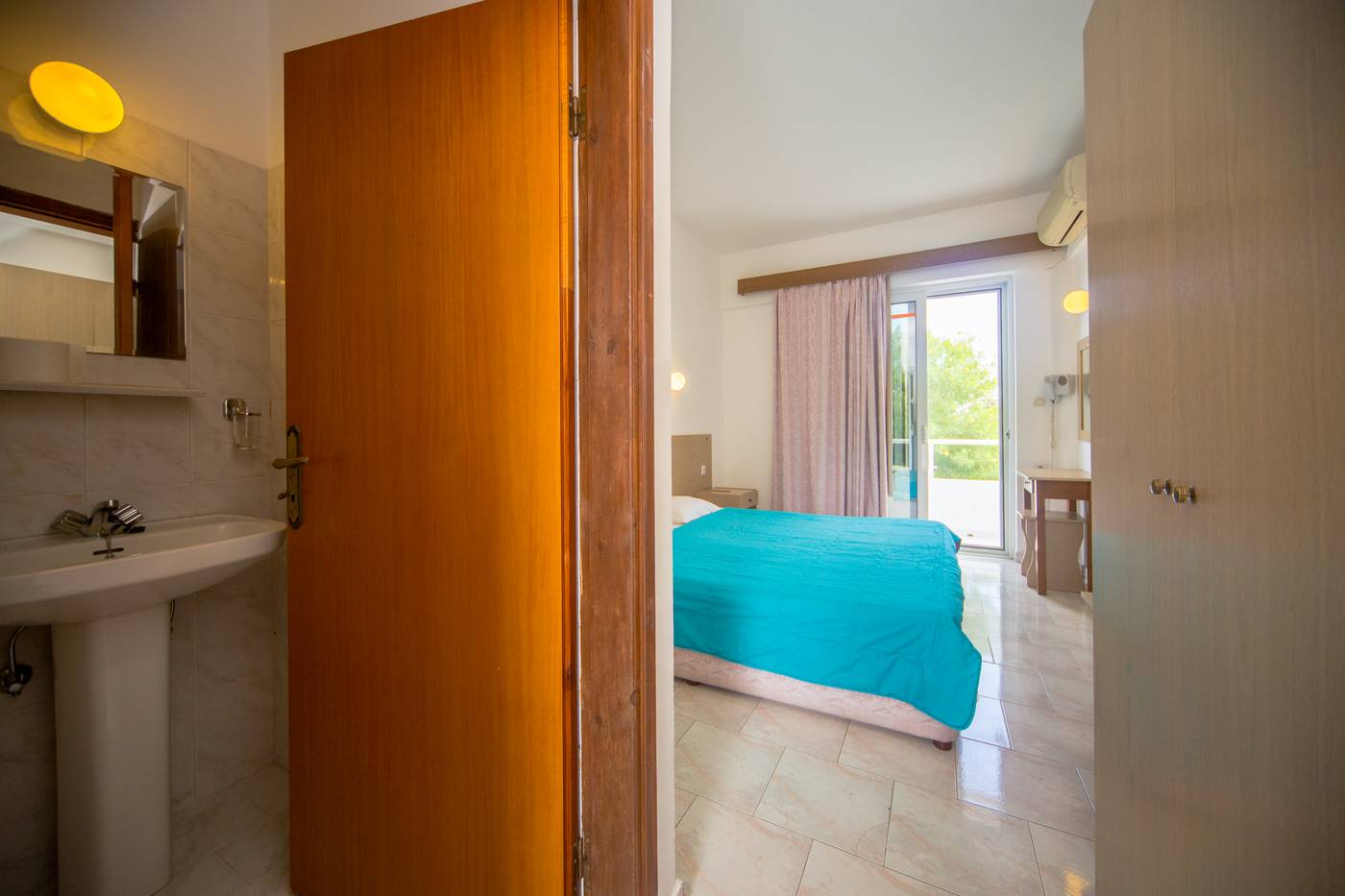 Sea-Harmony-Room-27