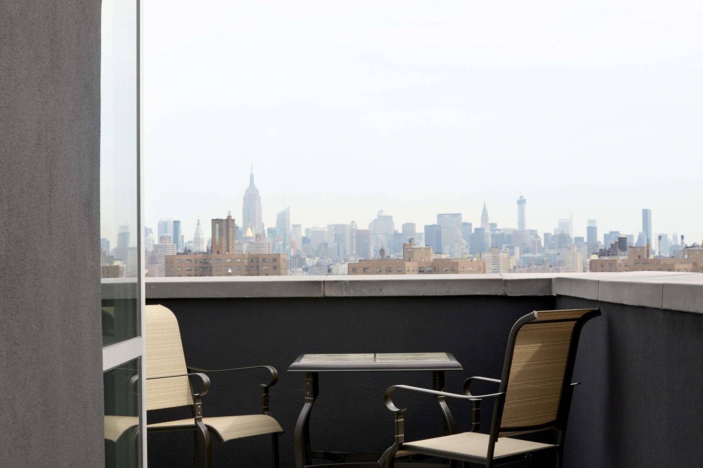 Hampton-Inn-Brooklyn-Downtown-Room-32