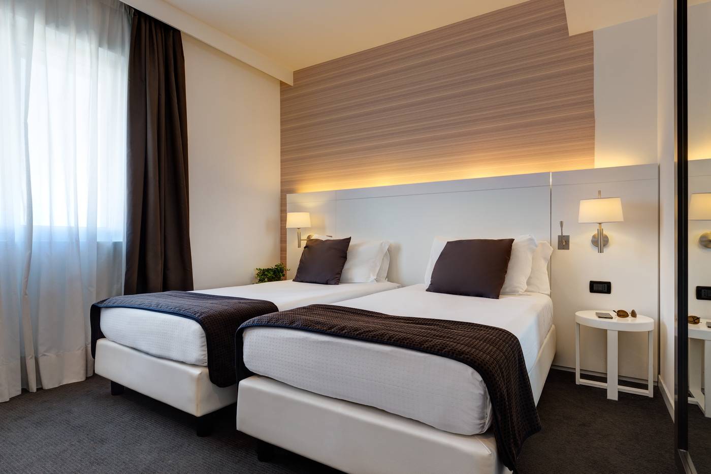 iH-Hotels-Roma-Z3-Room-14