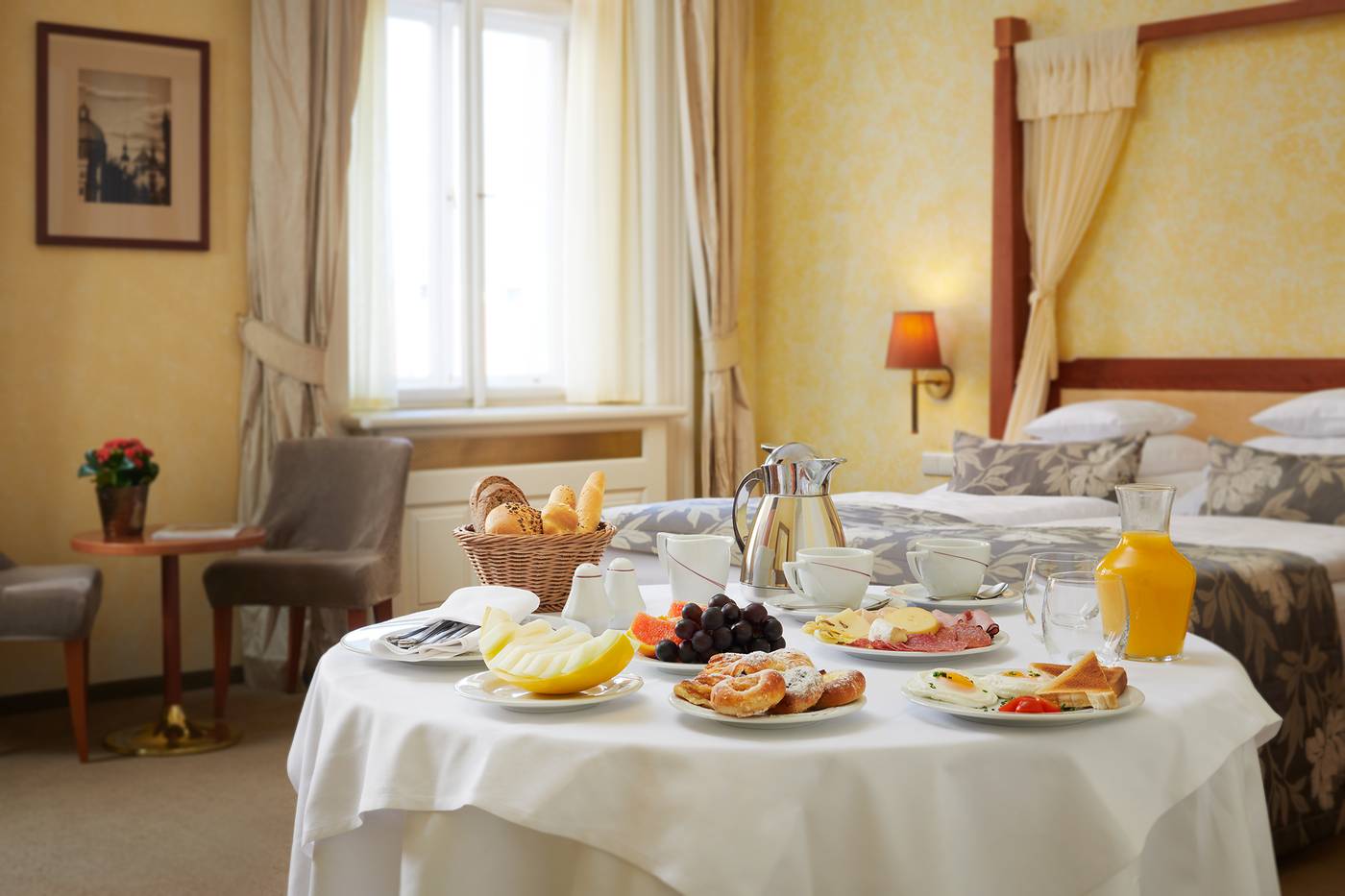 Ventana-Hotel-Prague-Room-22