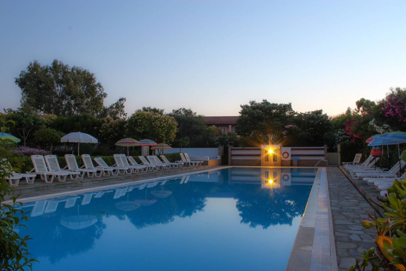 Nireas-Studios---Apartments-Pool-3