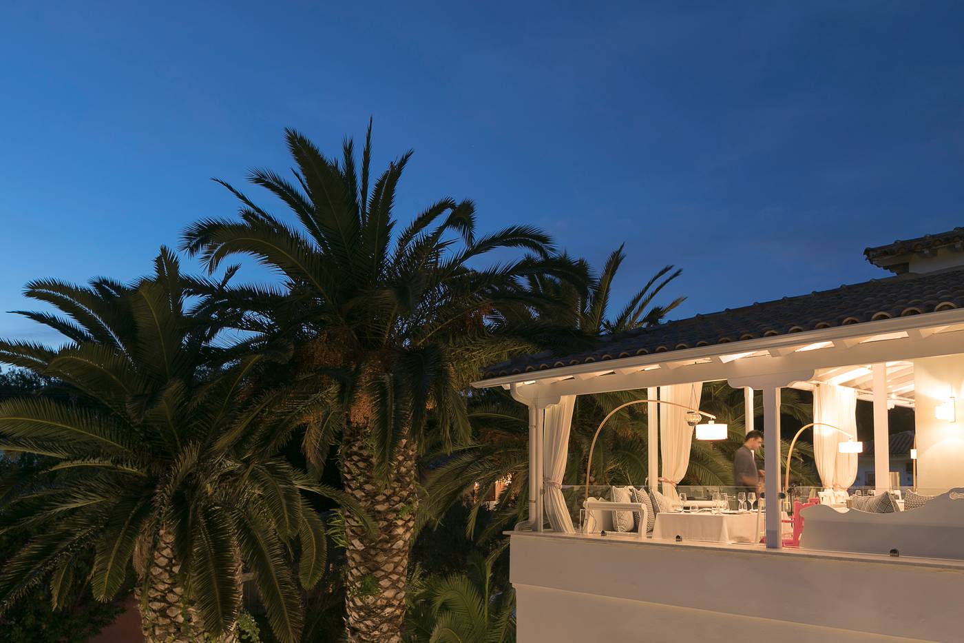 Mandraki-Village--Restaurant-11