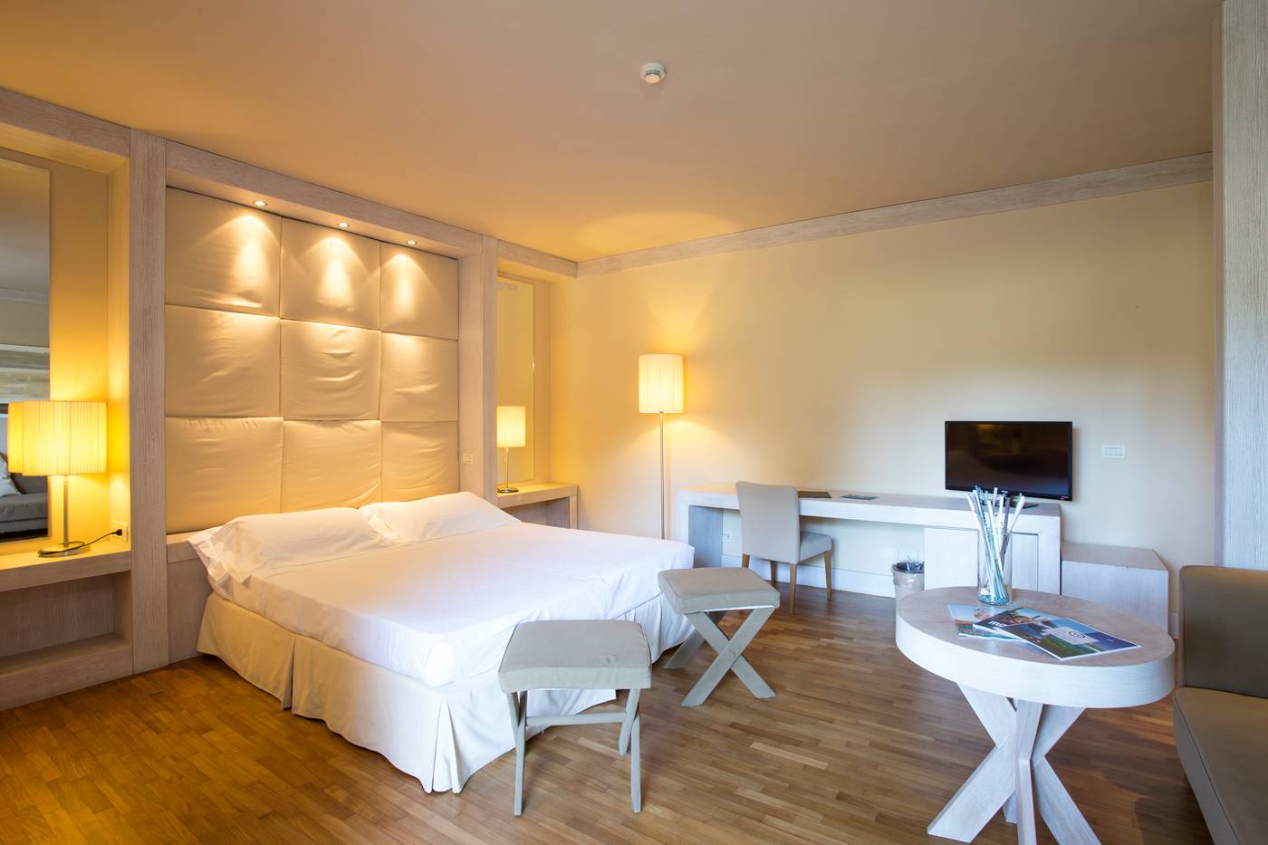 TH-Tirrenia---Green-Park-Resort-Room-15