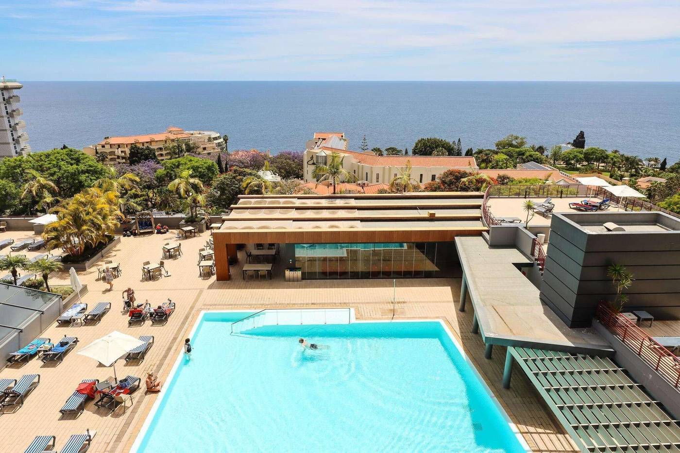 The-Views-Monumental-Pool-6