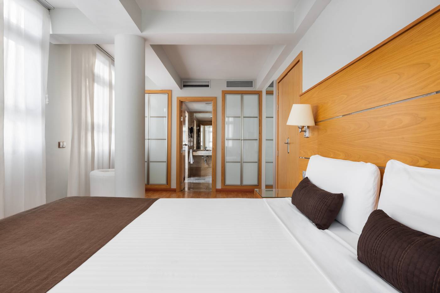 EXE-Las-Palmas-Room-20