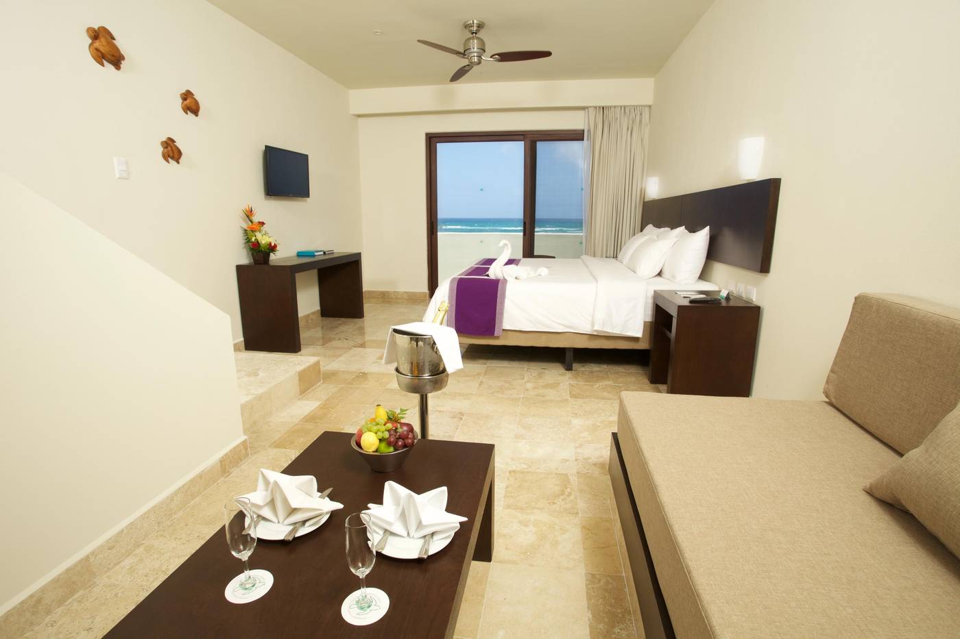 Akumal-Bay-Beach---Wellness-Resort-Room-17