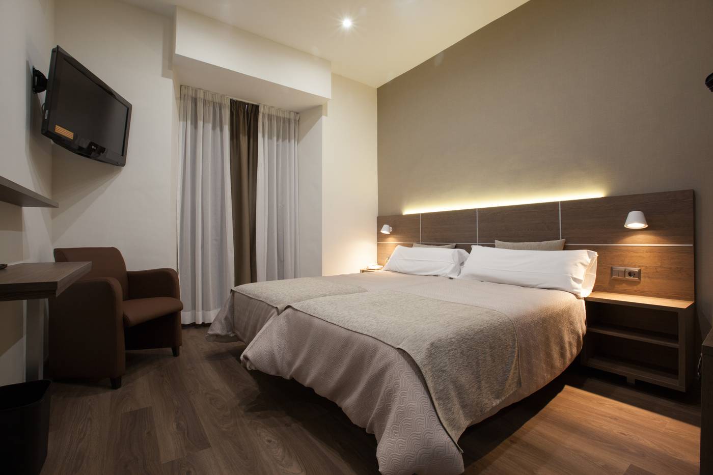 Don-Paco-Room-7