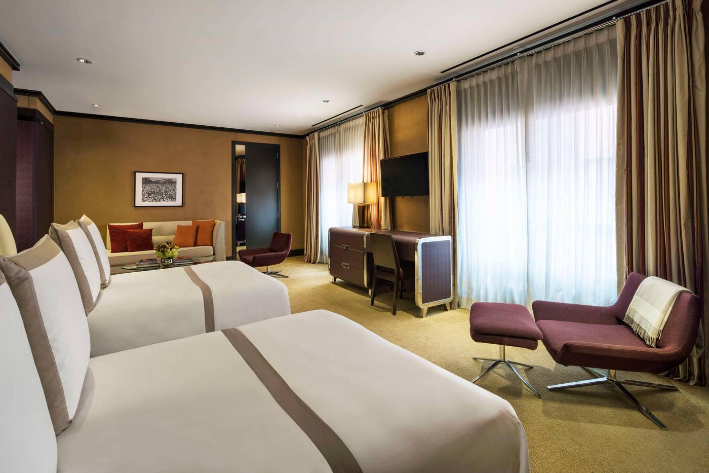 The-Chatwal-in-the-unbound-Collection-Room-43