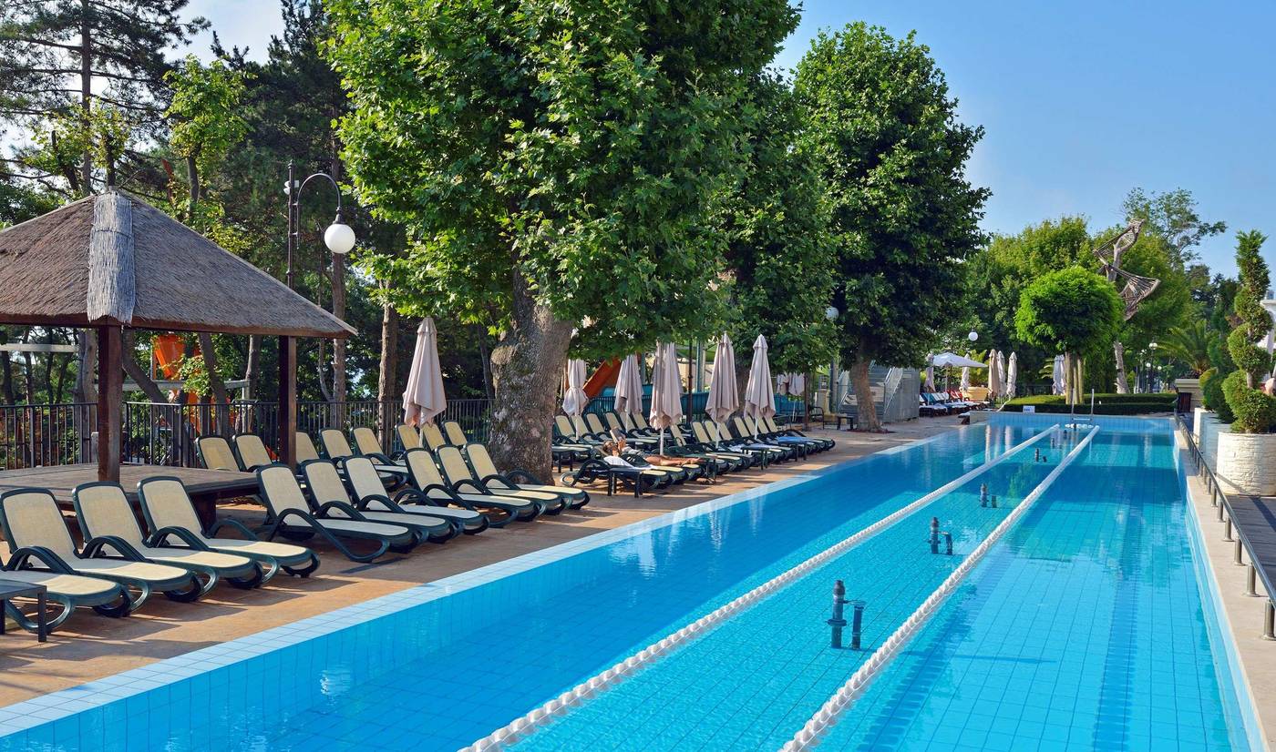 Melia-Grand-Hermitage-Pool-5