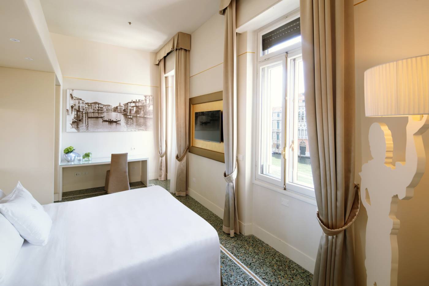 Palazzo-Barocci-Room-25