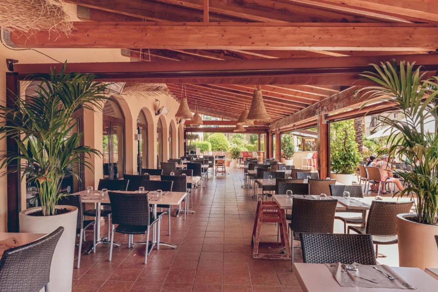 Pierre---Vacances-Bonavista-de-Bonmont-Terrace-45