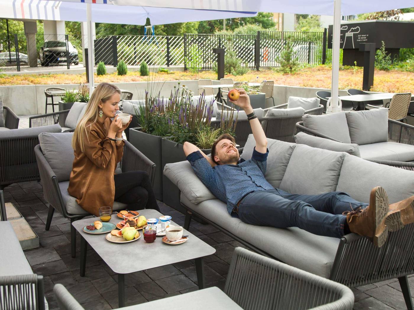 ibis-Tallinn-Center-Restaurant-57