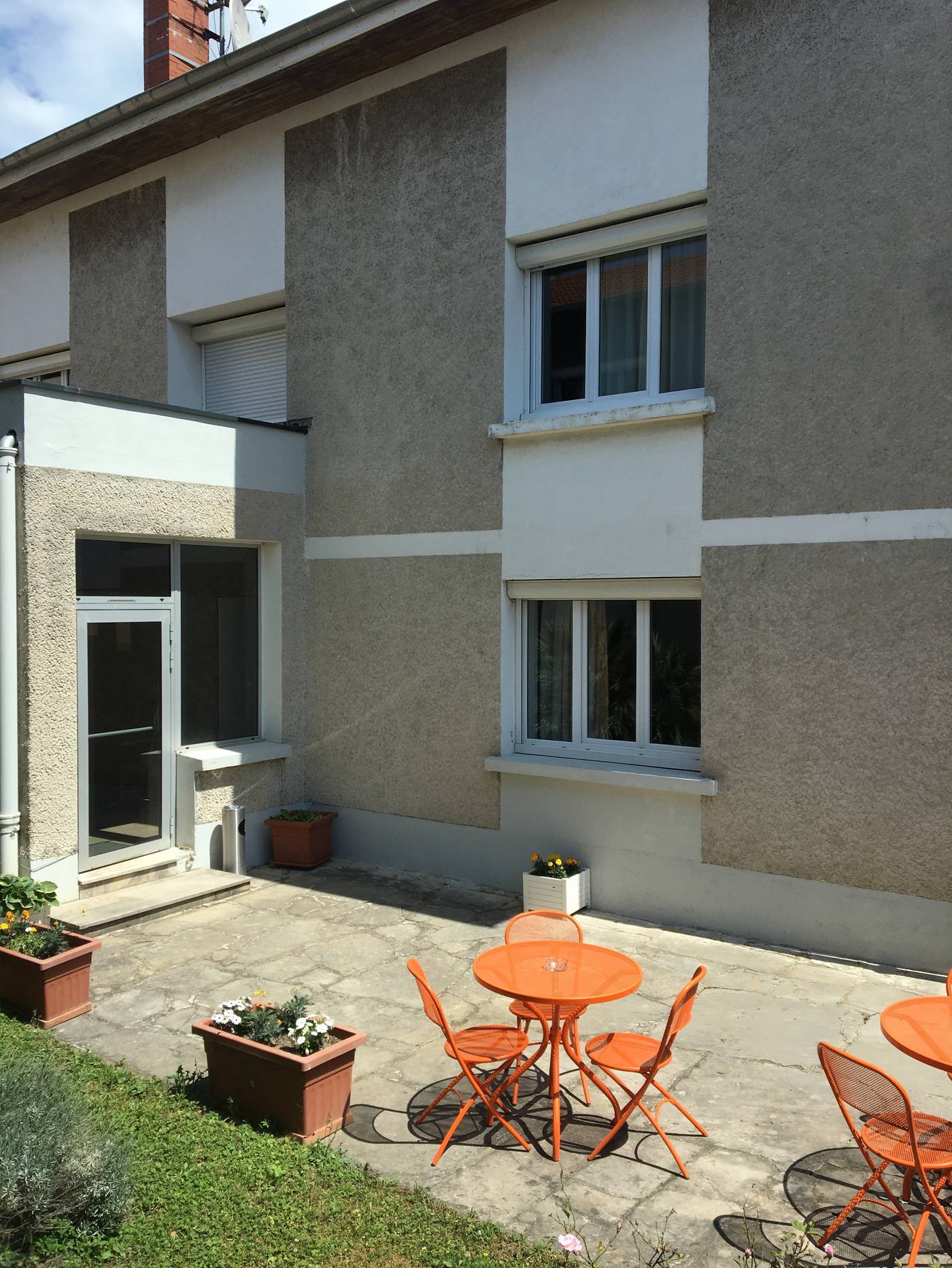 Hotel Val de Saone Lyon Caluire Rilleux - France - SATHONAY CAMP - Terrace - 3
