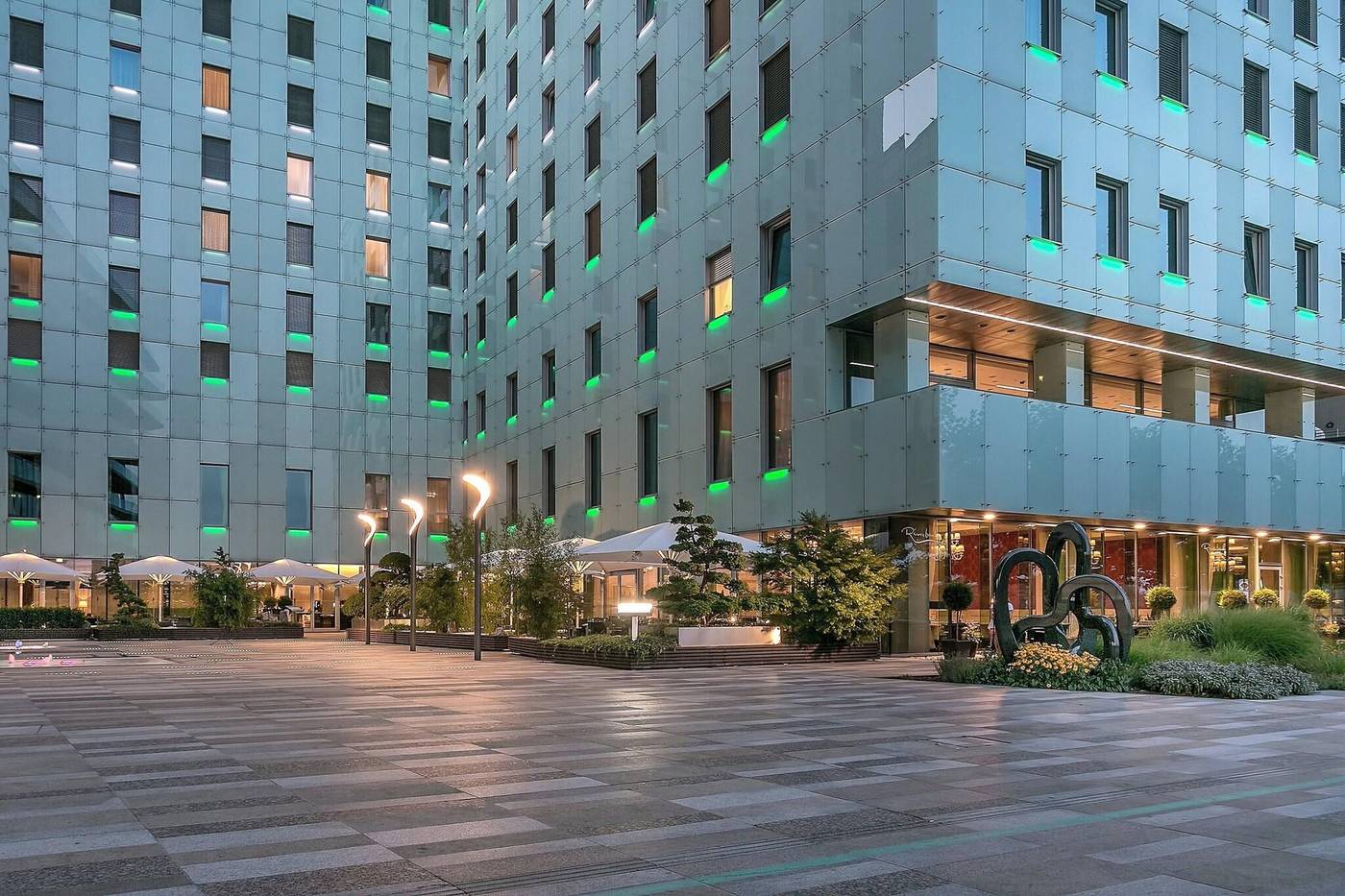 Grand Hotel River Park-Slovakia-BRATISLAVA-General view-5