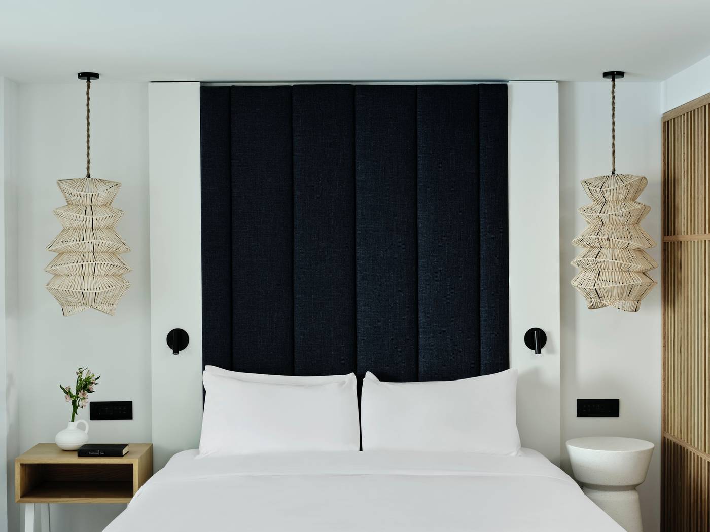 Avra-Collection-Hermes-Hotel-Room-40