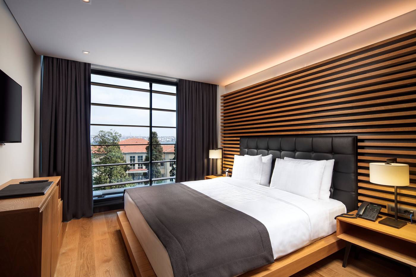 Metropolitan-Hotels-Bosphorus-Room-14