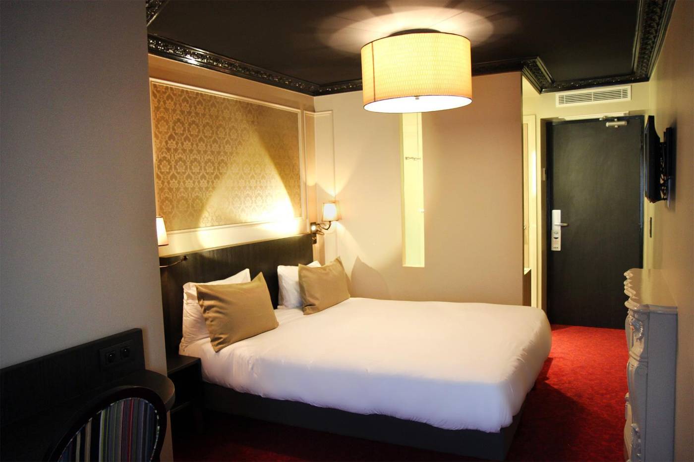 BEST-WESTERN-Hotel-Le-Montmartre-Saint-Pierre-Room-14