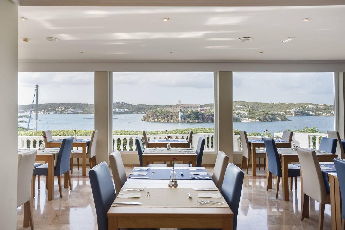 Set-Hotel-Agamenon-Restaurant-37