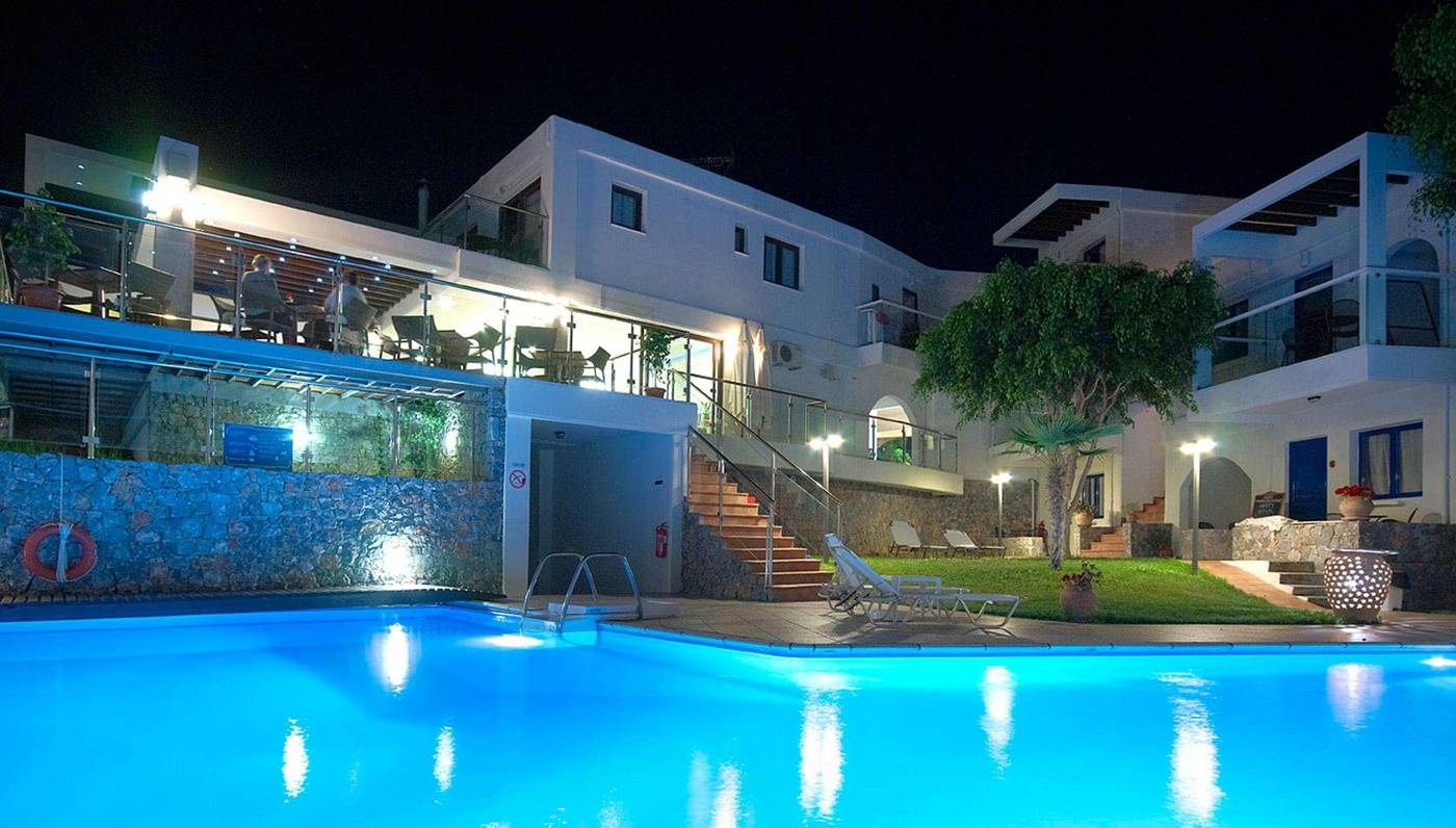 Minos-Village-Pool-3
