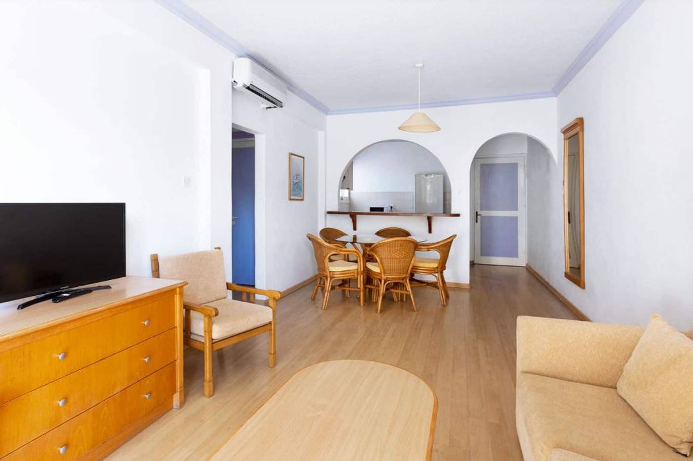 Paphos-Gardens-Holiday-Resort-Room-19