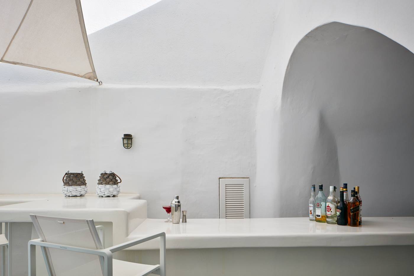 Cliffside-Suites-Bar-14