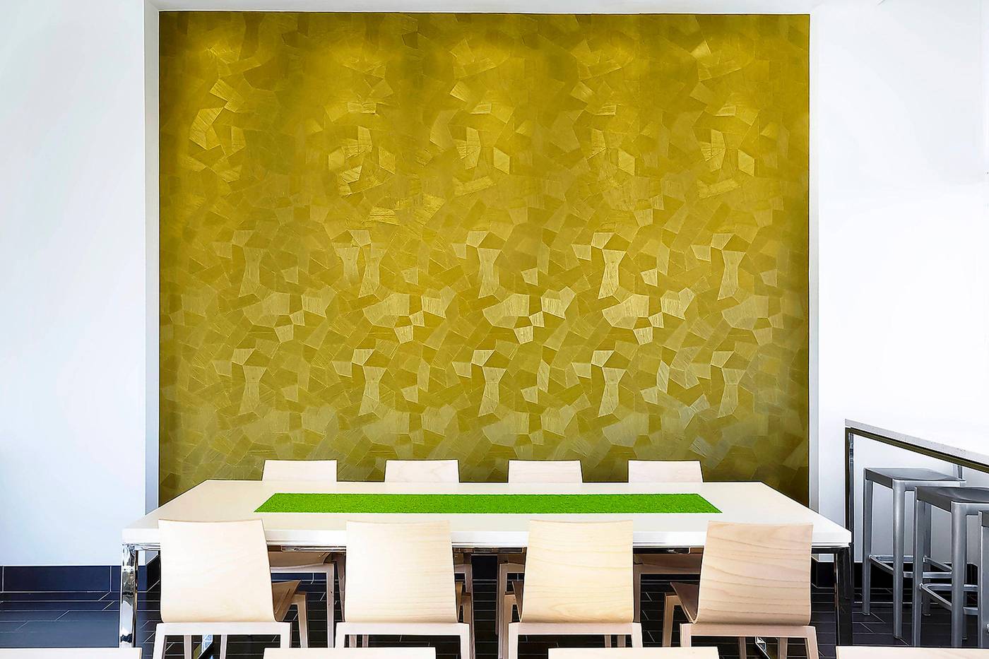 Element-Vancouver-Metrotown-Lobby-33