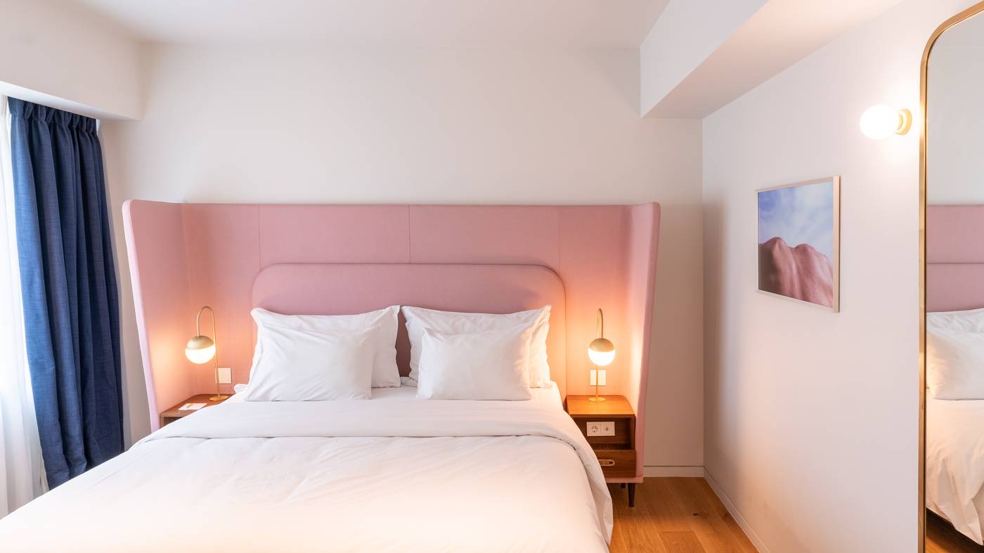 Gatsby-Athens-Room-22