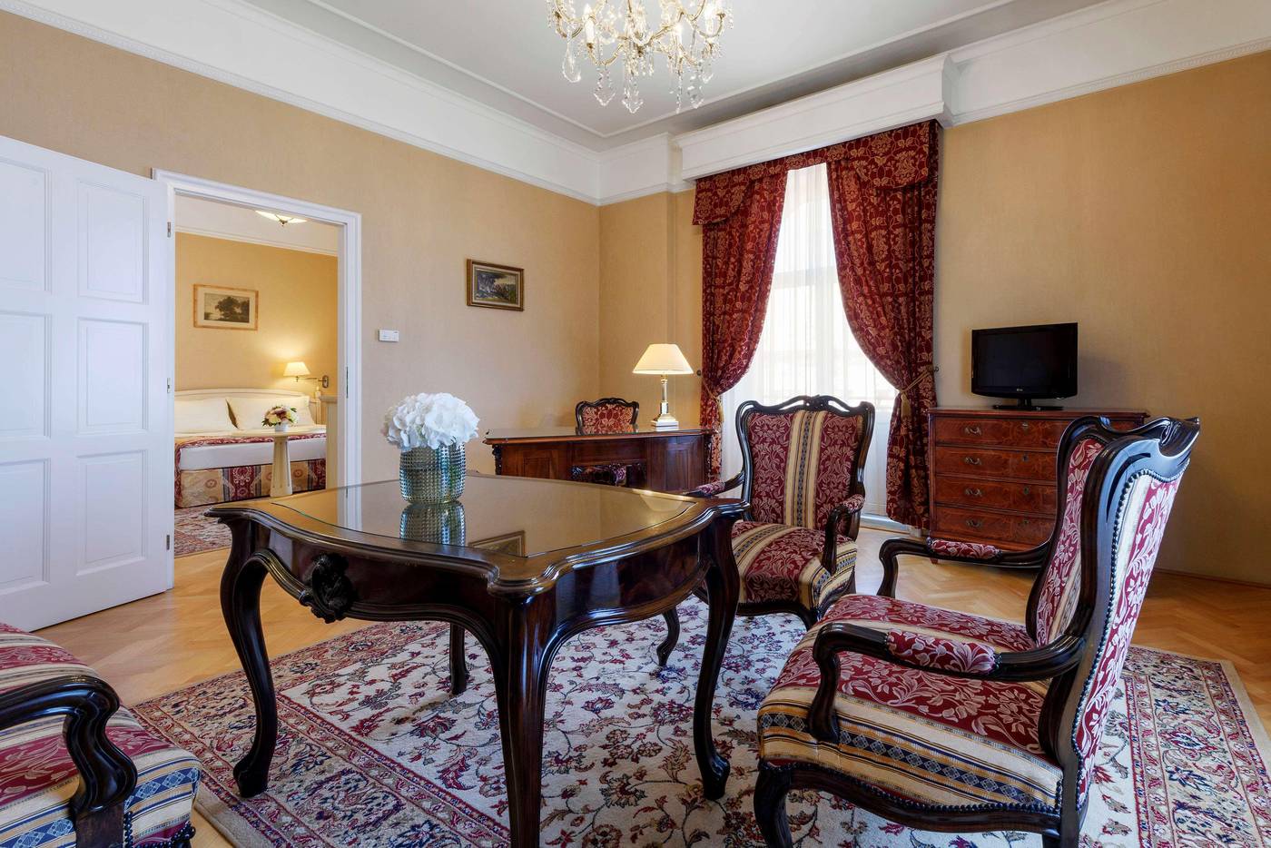 Danubius-Hotel-Astoria-City-Center-Room-19