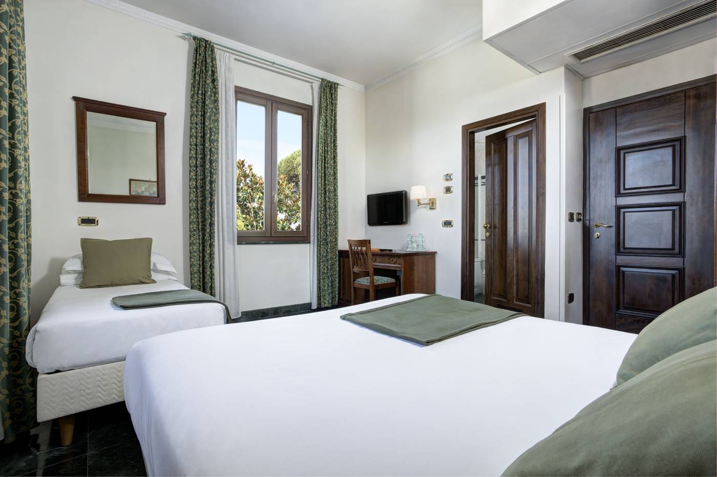 Grand-Hotel-del-Gianicolo-Room-5