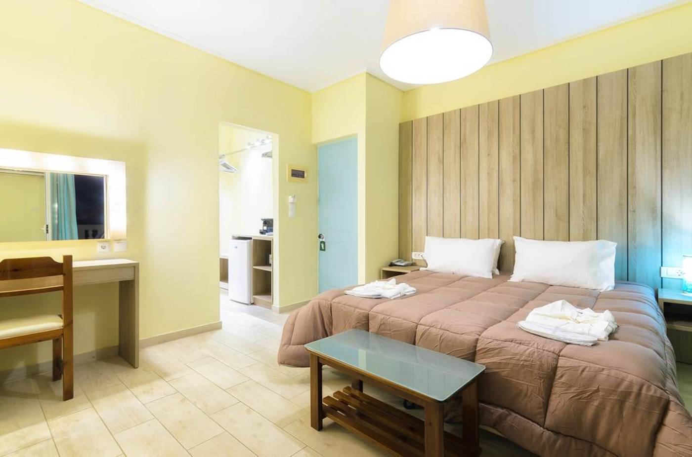 Iakinthos-Tsilivi-Beach-Room-37