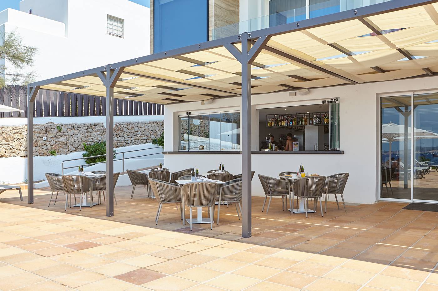 Sol-Bahia-Ibiza-Suites-Restaurant-7