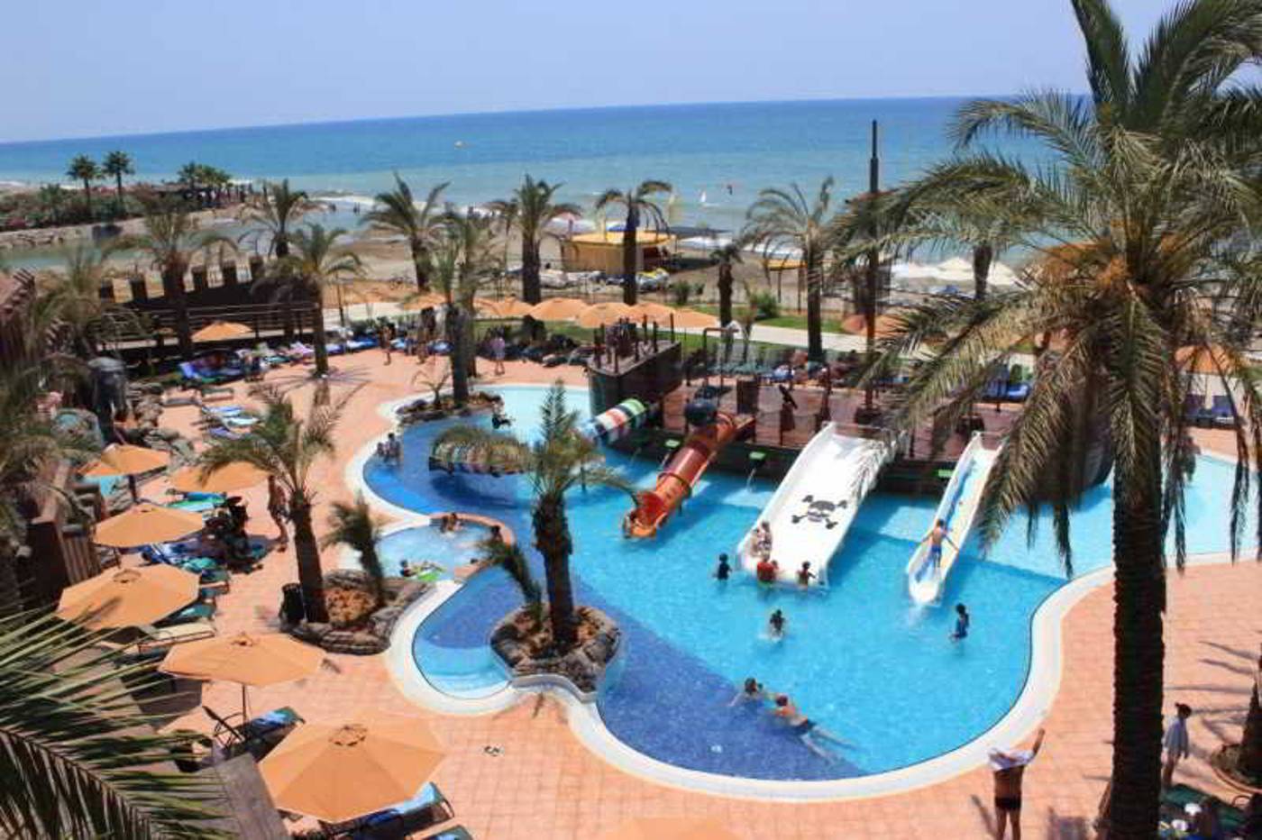 Long-Beach-Harmony-Pool-17