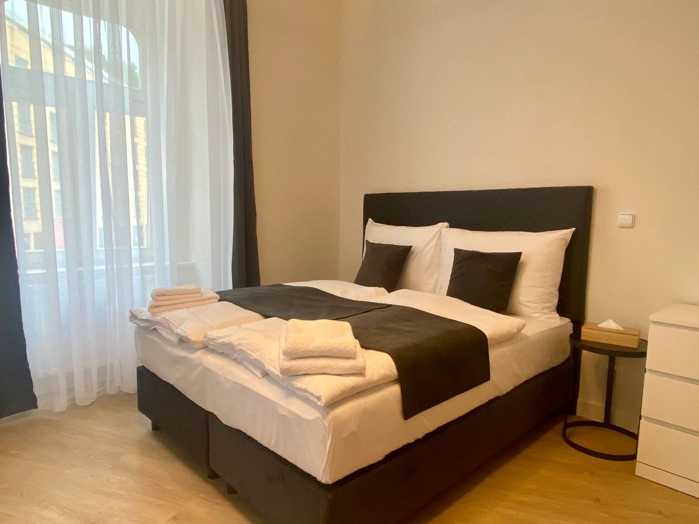 Figaro-Suites-Room-10