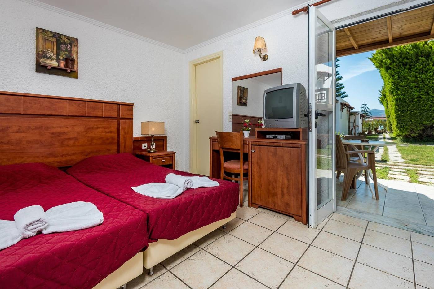 Gaia-Garden-Room-39