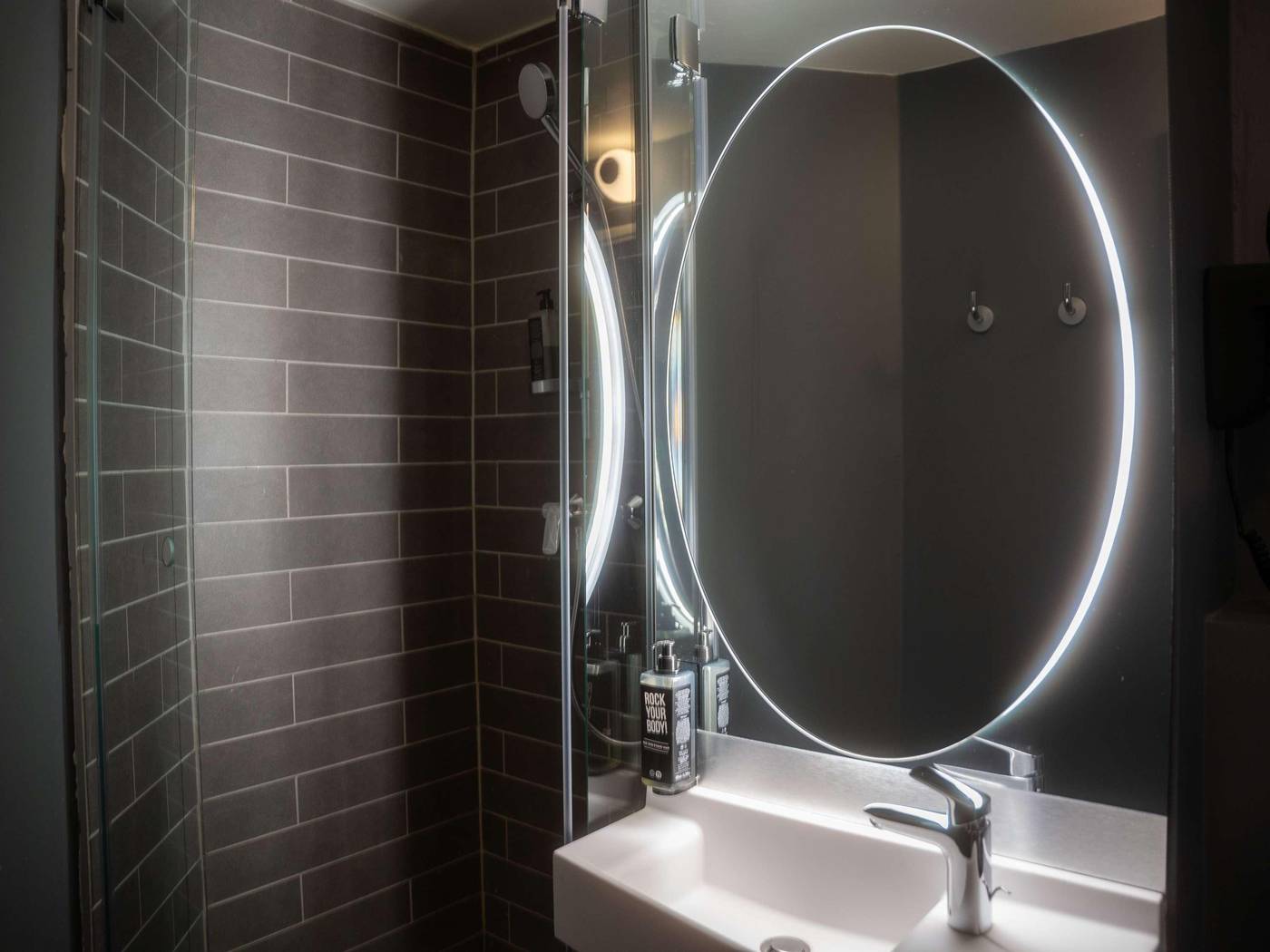 ibis-Nice-Centre-Gare-Room-44