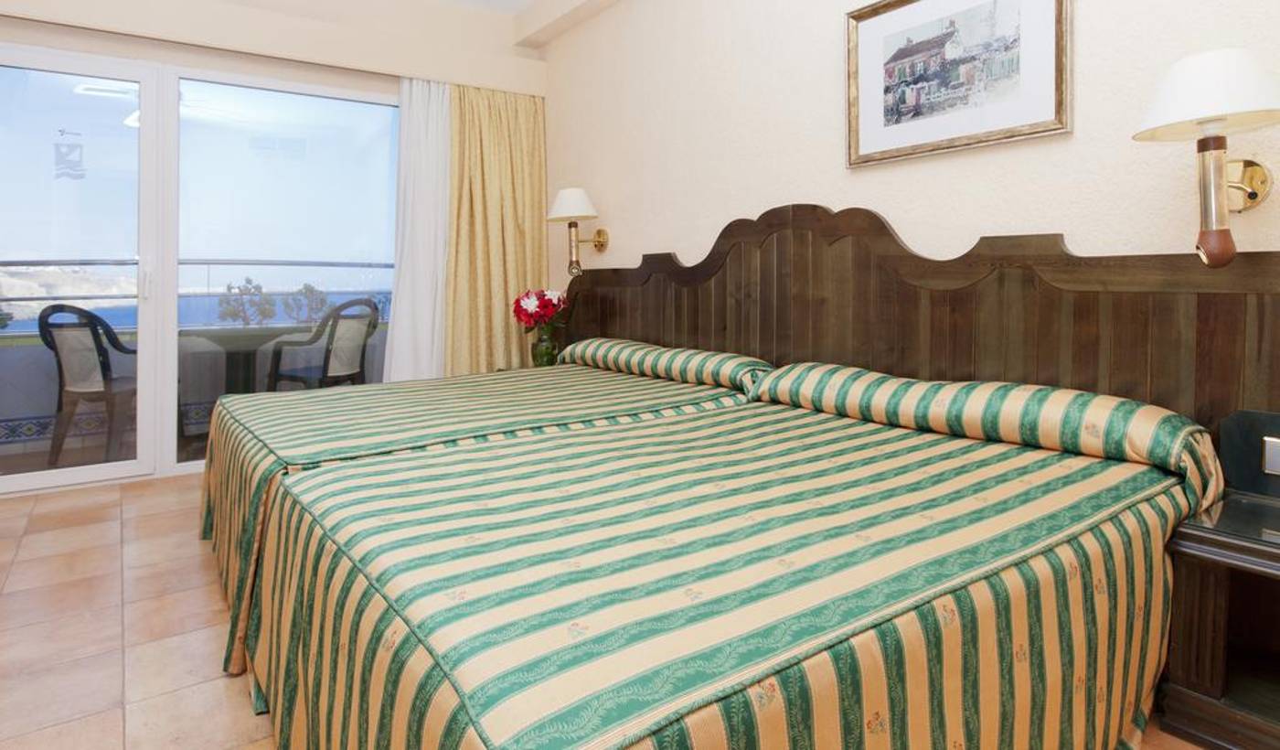 Diverhotel-Aguadulce-Room-20