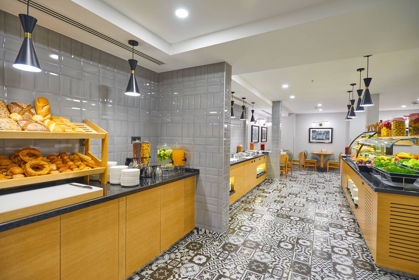 Akka-Hotel-Suites-Restaurant-40