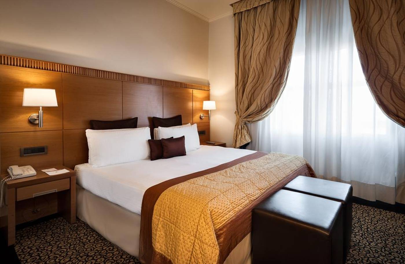 Dei-Cavalieri-Milano-Duomo-Room-19