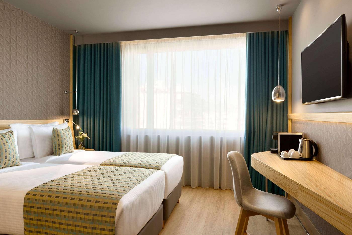 Wyndham-Grand-Athens-Room-45