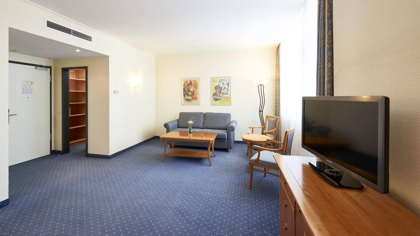 Hollywood-Media-Hotel-Room-28