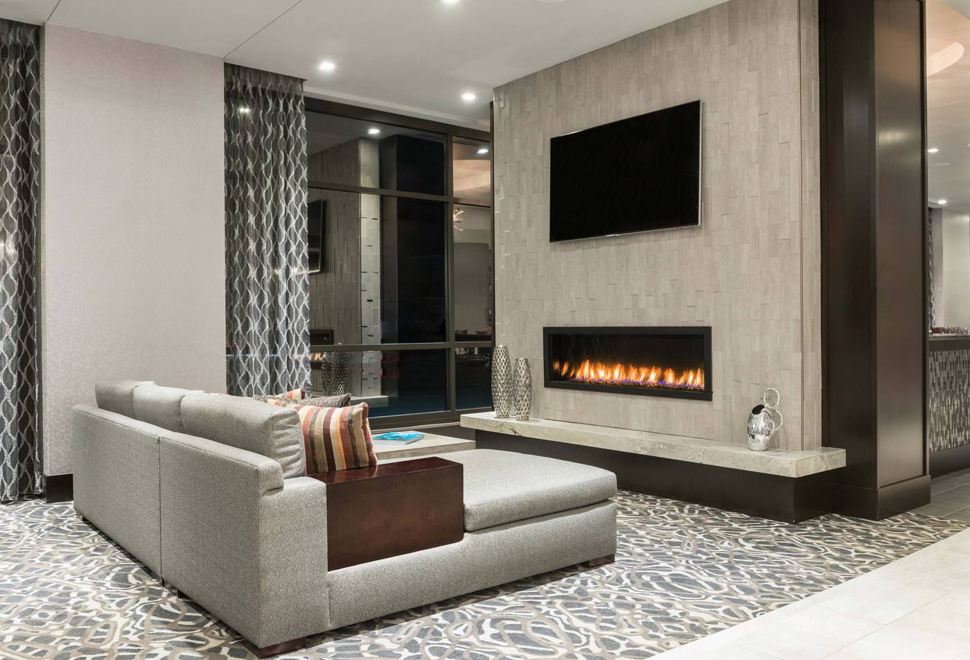 Fairfield-Inn---Suites-Boston-Cambridge-Lobby-13