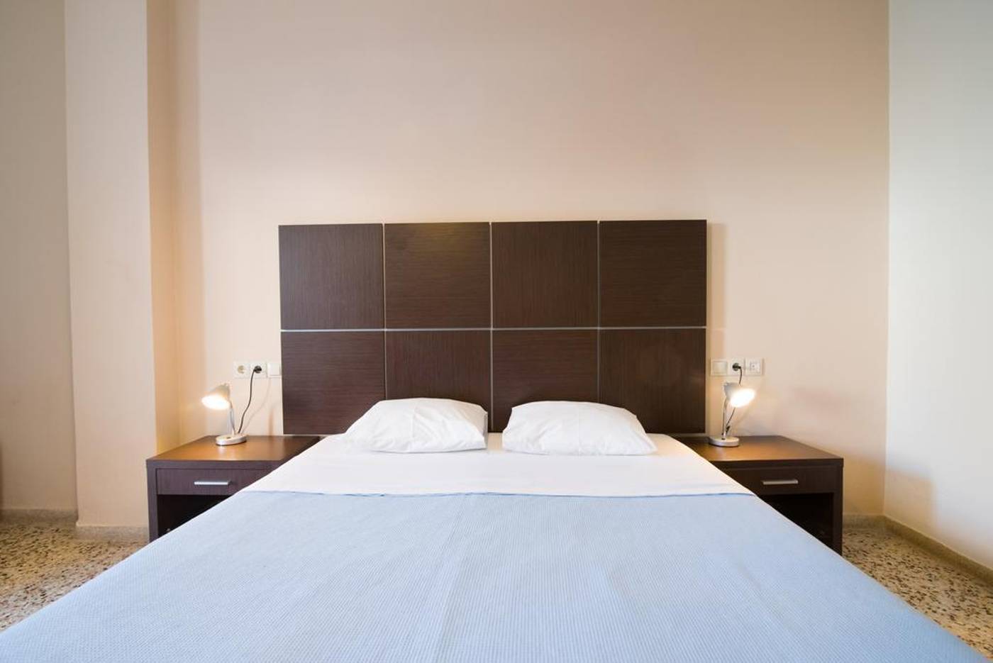 Kamari-Blu-Boutique-Hotel-Room-10