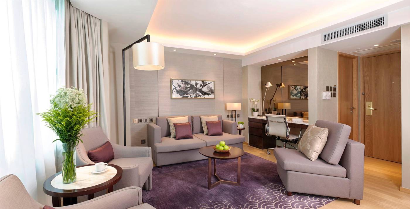 Wharney-Hotel-Room-6